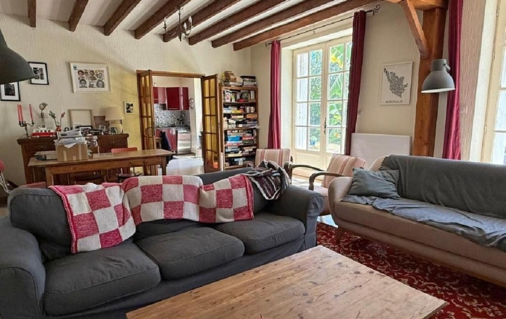 Maison NANTEUIL-EN-VALLEE (16700)  216 m2 170 200 € 