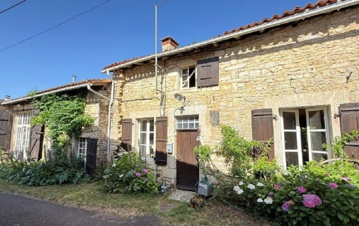 Maison CHAMPAGNE-MOUTON (16350)  302 m2 265 950 € 