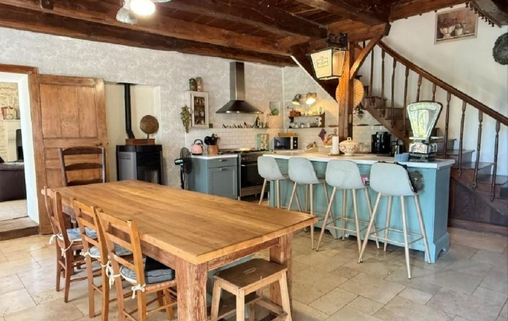 Maison RUFFEC (16700)  140 m2 271 270 € 