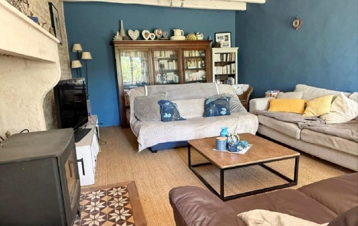 Maison RUFFEC (16700)  140 m2 271 270 € 