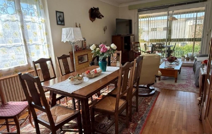 Maison CIVRAY (86400)  147 m2 149 950 € 