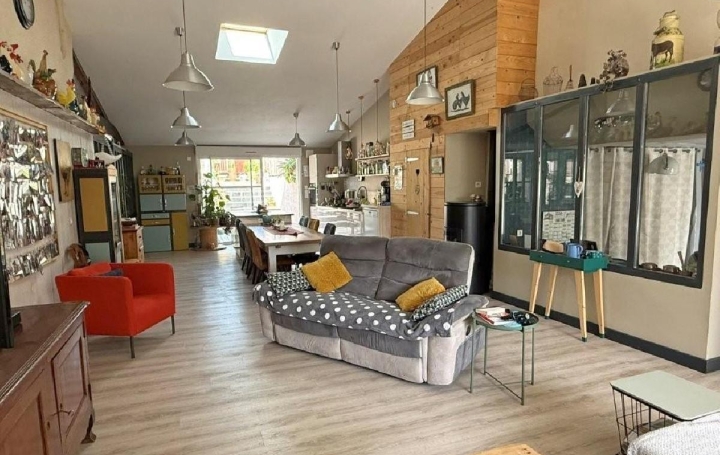Maison VILLEFAGNAN (16240)  275 m2 276 595 € 