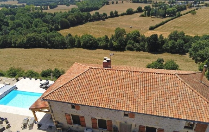 Maison CHARROUX (86250)  231 m2 399 950 € 