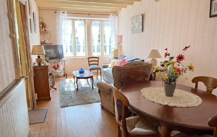Maison RUFFEC (16700)  92 m2 99 950 € 