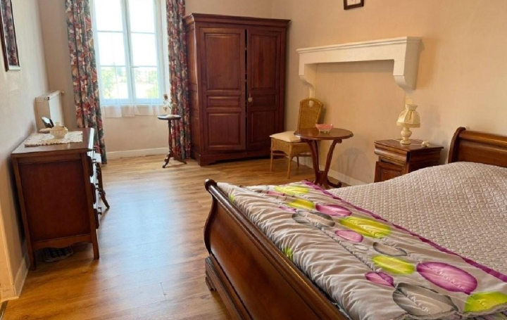 Maison RUFFEC (16700)  92 m2 99 950 € 