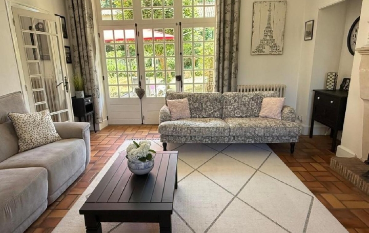 Maison CIVRAY (86400)  152 m2 223 000 € 