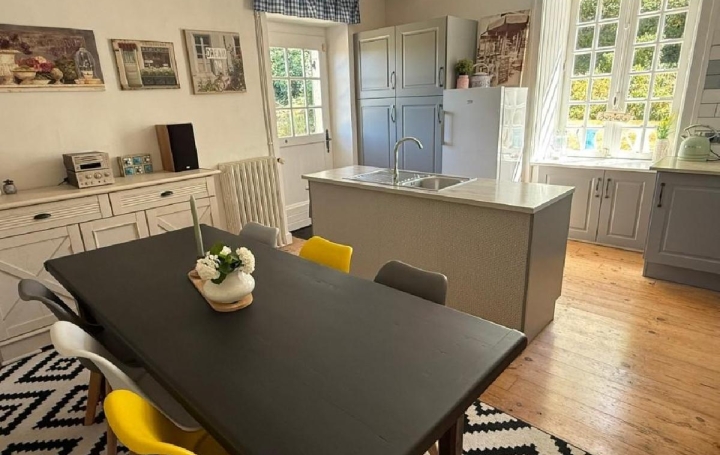 Maison CIVRAY (86400)  152 m2 223 000 € 