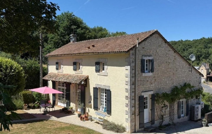 Maison CIVRAY (86400)  152 m2 223 000 € 