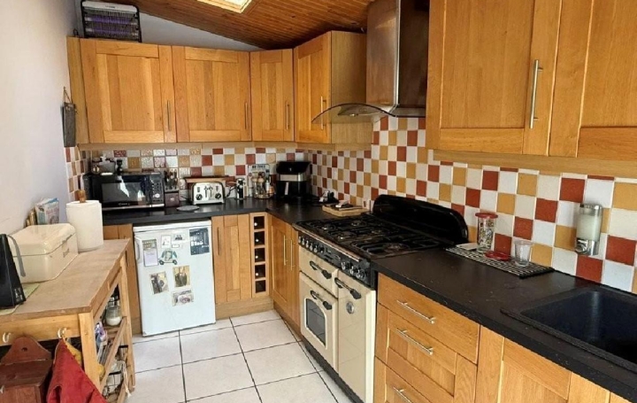 Maison CHEF-BOUTONNE (79110)  162 m2 175 530 € 