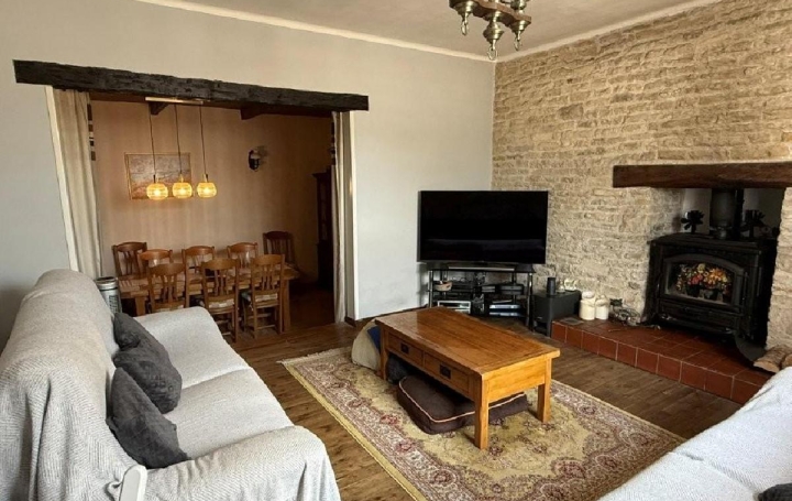 Maison CHEF-BOUTONNE (79110)  162 m2 175 530 € 