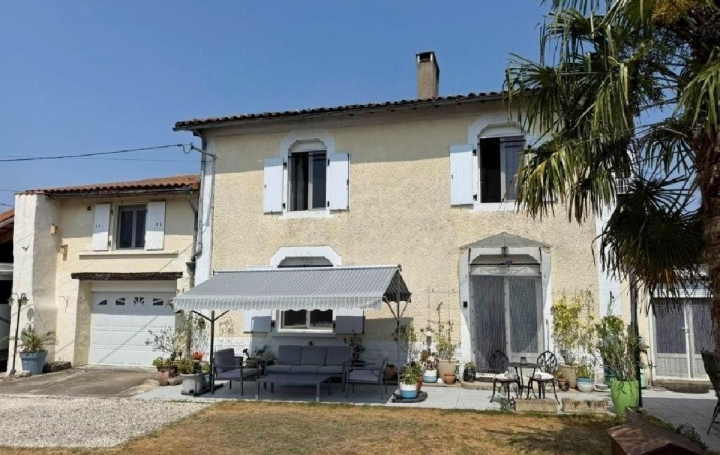 Maison CHEF-BOUTONNE (79110)  162 m2 175 530 € 