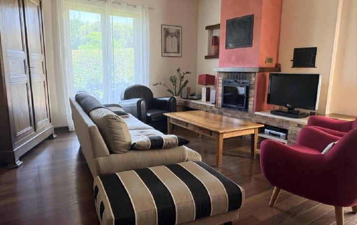 Maison RUFFEC (16700)  105 m2 207 400 € 