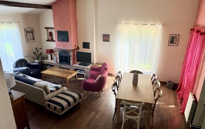 Maison RUFFEC (16700)  105 m2 207 400 € 