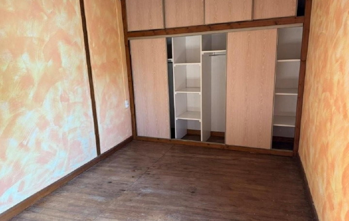 Maison CHAMPAGNE-MOUTON (16350)  80 m2 49 950 € 