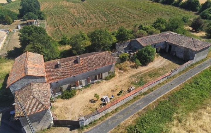 Maison VILLEFAGNAN (16240)  181 m2 60 000 € 