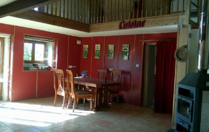 Maison SAUZE-VAUSSAIS (79190)  320 m2 159 570 € 