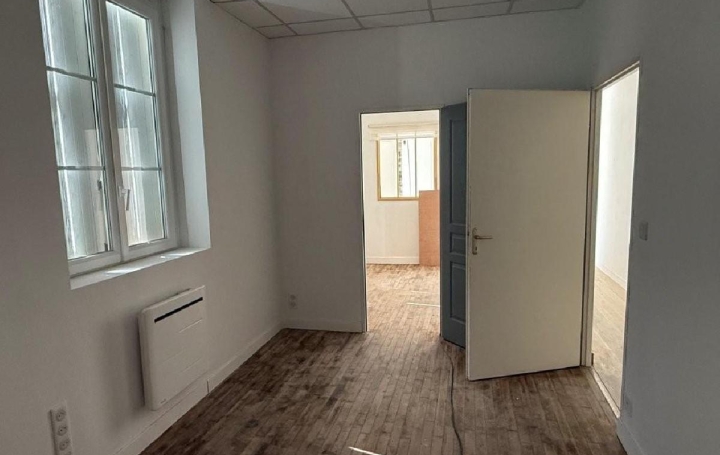 Maison RUFFEC (16700)  49 m2 180 850 € 