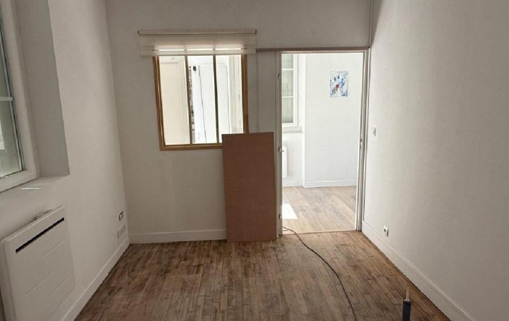 Maison RUFFEC (16700)  49 m2 180 850 € 