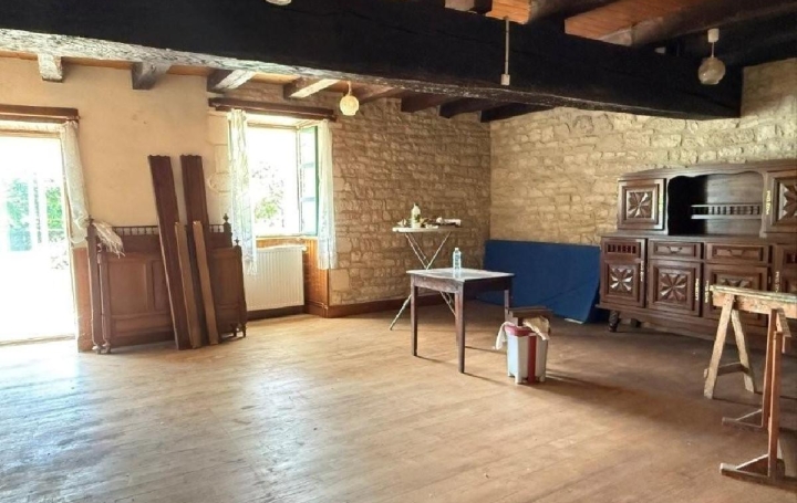 Maison AUNAC (16460)  169 m2 118 275 € 