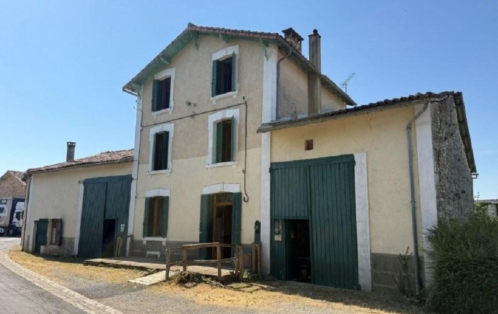 Maison AUNAC (16460)  169 m2 118 275 € 