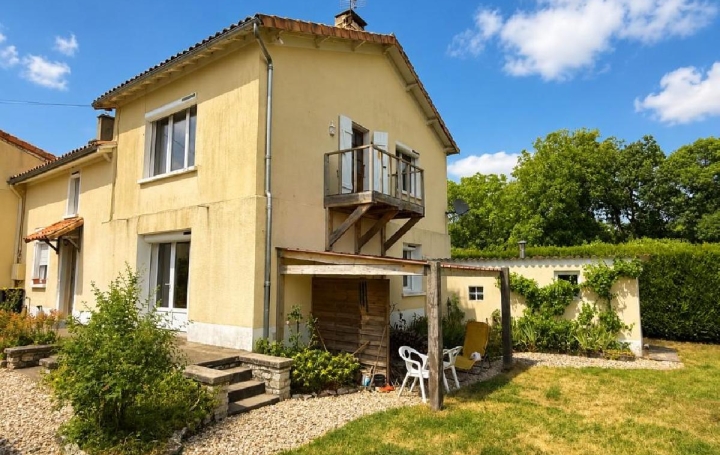 Maison AIGRE (16140)  126 m2 140 000 € 