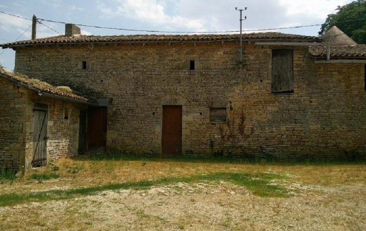 Maison LEZAY (79120)  124 m2 98 925 € 