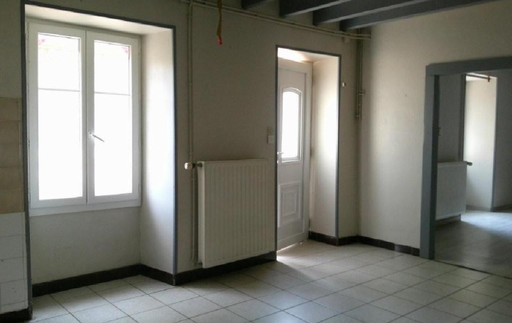Maison LEZAY (79120)  124 m2 98 925 € 
