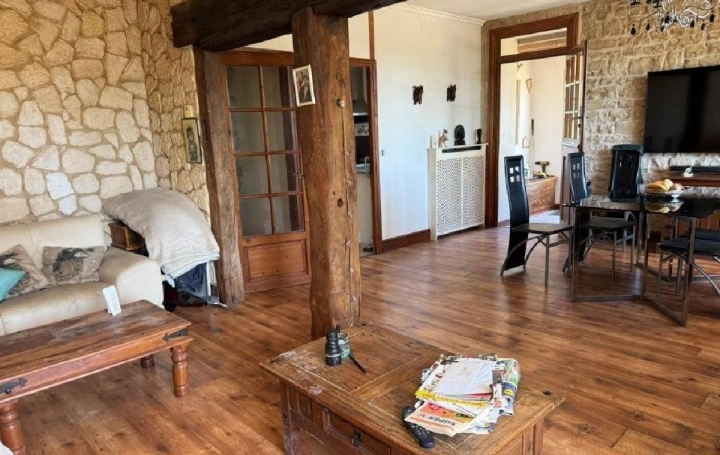 Maison VILLEFAGNAN (16240)  121 m2 134 400 € 