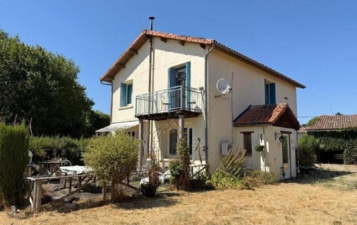 Maison VILLEFAGNAN (16240)  121 m2 134 400 € 