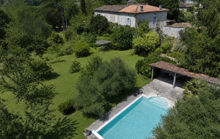 Maison MANSLE (16230)  122 m2 190 000 € 