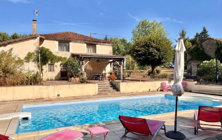 Maison CHARROUX (86250)  307 m2 421 000 € 