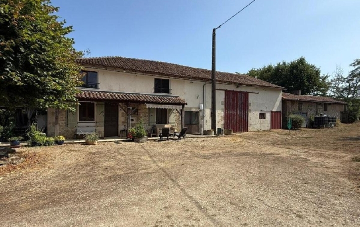 Maison CHARROUX (86250)  307 m2 421 000 € 