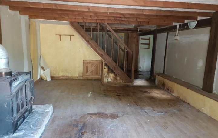 Maison NANTEUIL-EN-VALLEE (16700)  104 m2 59 500 € 