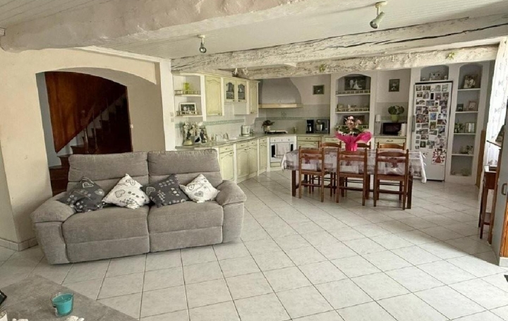 Maison VILLEFAGNAN (16240)  151 m2 138 700 € 