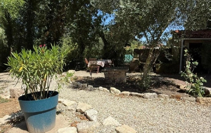 Maison MANSLE (16230)  182 m2 159 575 € 