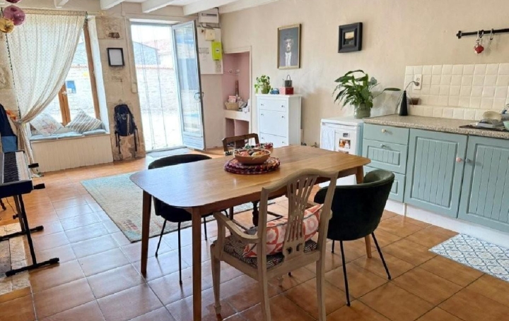Maison MANSLE (16230)  182 m2 159 575 € 