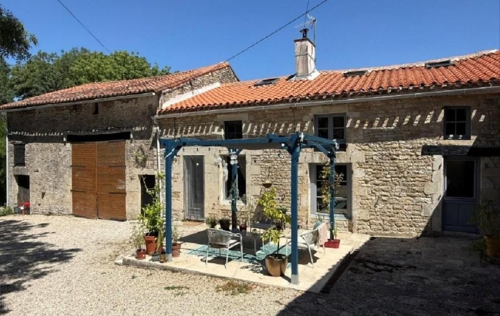 Maison MANSLE (16230)  182 m2 159 575 € 