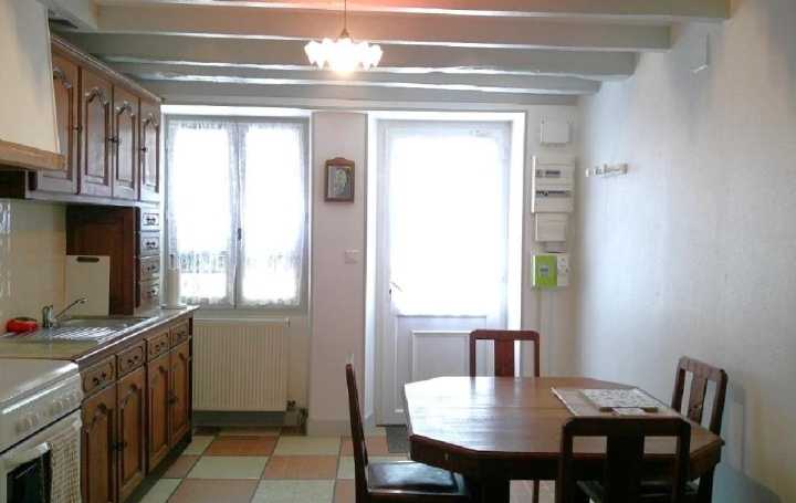Maison VERTEUIL-SUR-CHARENTE (16510)  53 m2 86 000 € 