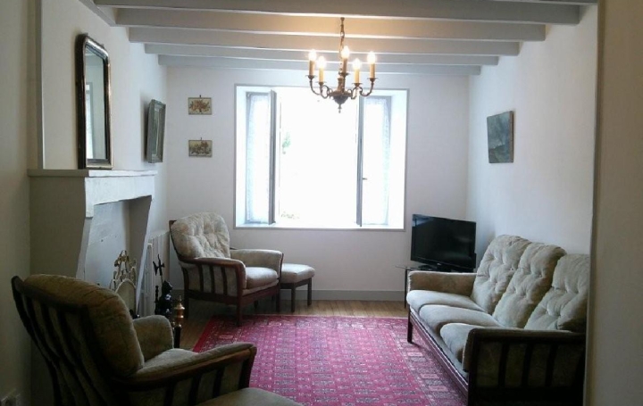 Maison VERTEUIL-SUR-CHARENTE (16510)  53 m2 86 000 € 