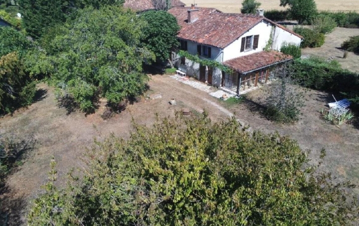 Maison CHAMPAGNE-MOUTON (16350)  136 m2 112 900 € 