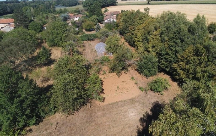 Maison CHAMPAGNE-MOUTON (16350)  136 m2 112 900 € 