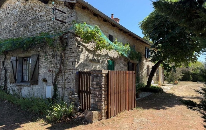 Maison CHAMPAGNE-MOUTON (16350)  136 m2 112 900 € 