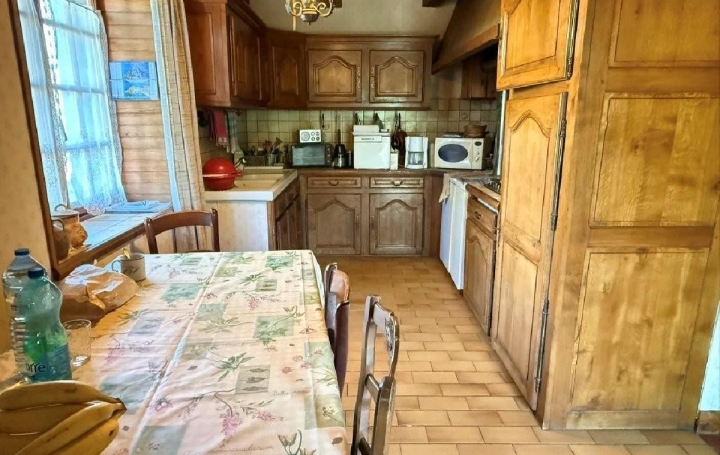 Maison CHAMPAGNE-MOUTON (16350)  136 m2 112 900 € 