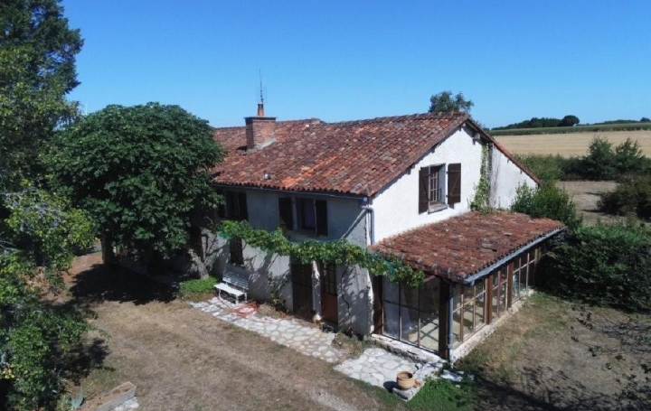 Maison CHAMPAGNE-MOUTON (16350)  136 m2 112 900 € 