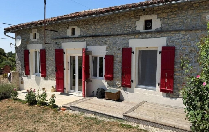 Maison CHAMPAGNE-MOUTON (16350)  64 m2 80 645 € 