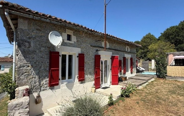 Maison CHAMPAGNE-MOUTON (16350)  64 m2 80 645 € 