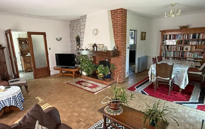Maison VERTEUIL-SUR-CHARENTE (16510)  170 m2 210 000 € 