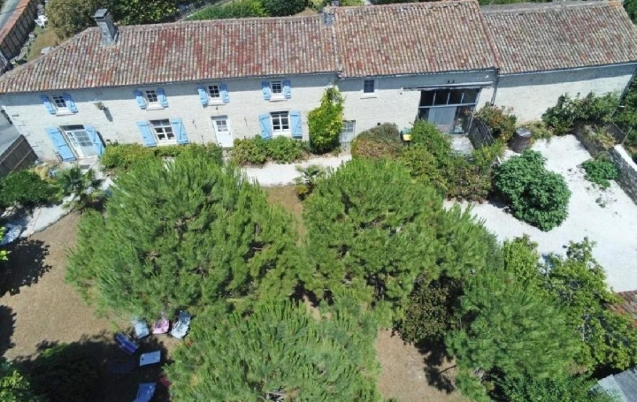 Maison VILLEFAGNAN (16240)  213 m2 326 315 € 