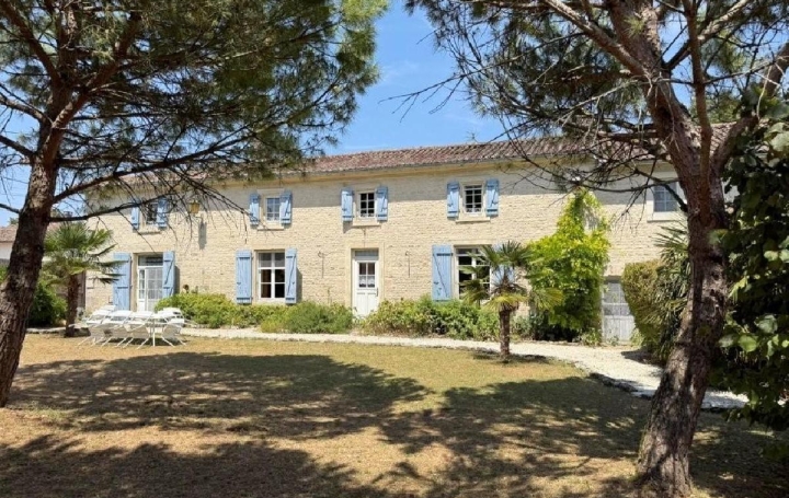 Maison VILLEFAGNAN (16240)  213 m2 326 315 € 