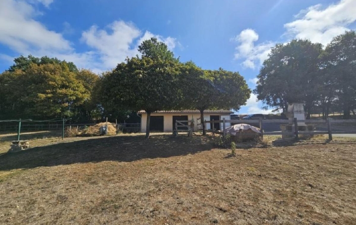 Maison NANTEUIL-EN-VALLEE (16700)  142 m2 265 950 € 